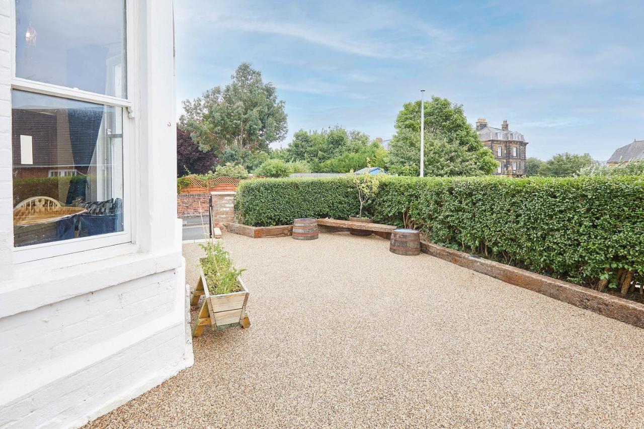 Ground Floor At The Old Vicarage Apartment Scarborough Exterior photo